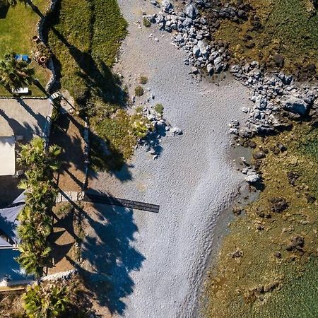 Villa Proto Helidoni - A Cozy Beachfront Villa Petres  Exterior foto